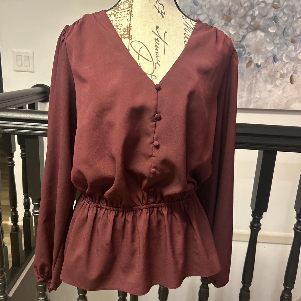 Nine West Blouse Womens sz L Burgundy‎ Vneck Button Up puff Sleeve